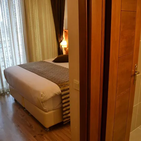 Otel Seven Days - 3*