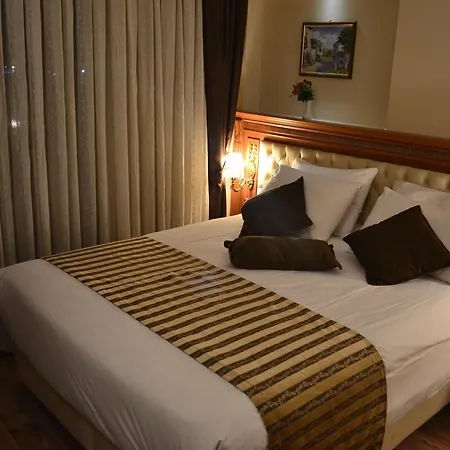 Seven Days - Estambul