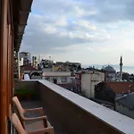 Hotell Seven Days - 3*