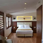Hotell Seven Days - 3*
