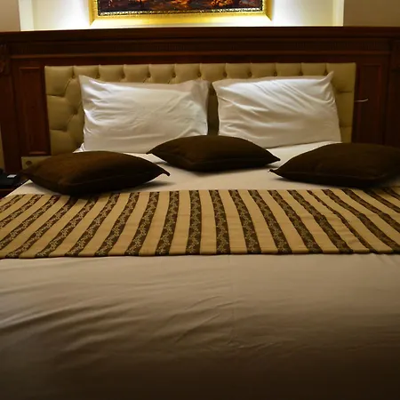Seven Days - Hotel 3*