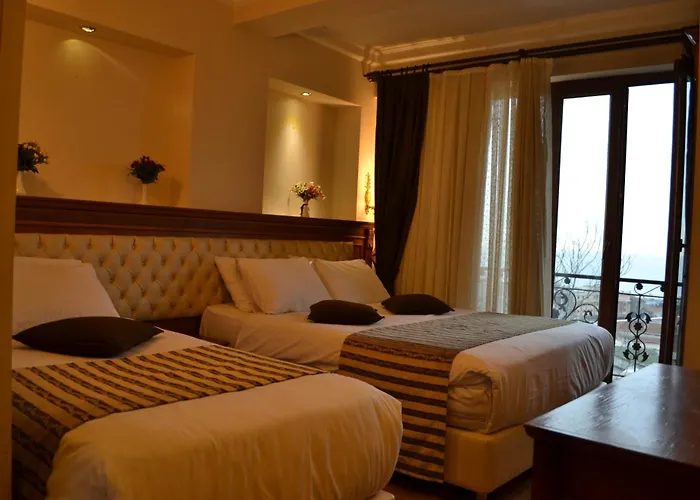 Hotell Seven Days - 3*